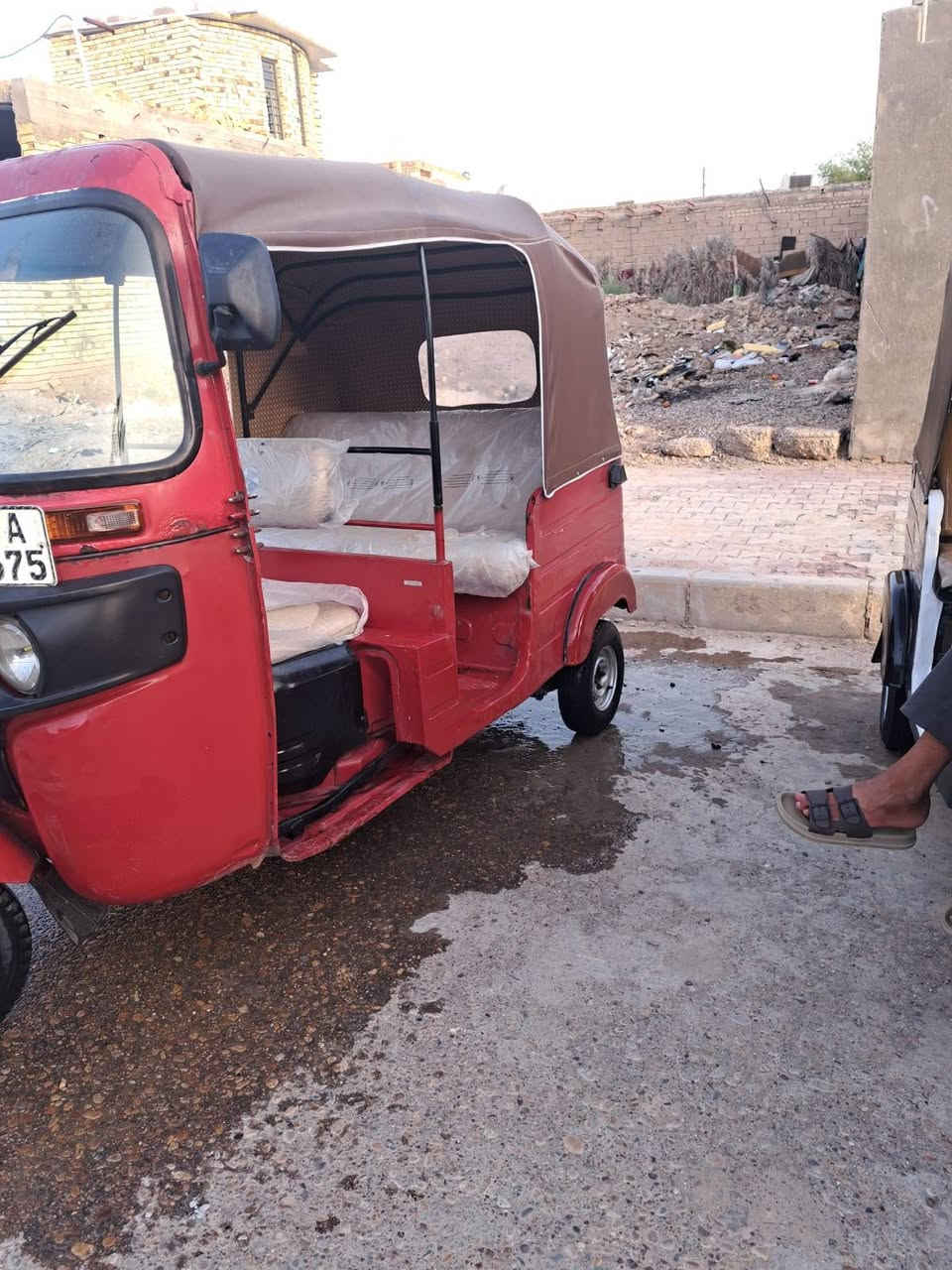 19شهر 2كفاله تكتك جديده ماعوزه شي كبل الشارع رقم وسنويه شراي يخابر مكلف بنشر ***********مكاني عماره ميمونه سعره 4250وبيه مجال

