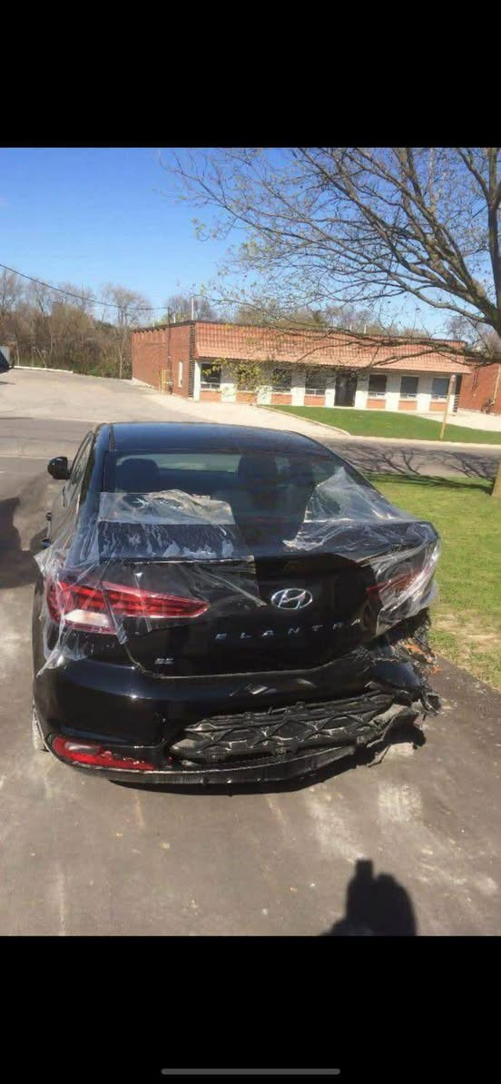 السلام عليكم الإنتر 20 صفر رقم بغداد بسمي حادث بس طخه بالجاملغ الخلفي فقط غاز بانزين ومنشور صور الحادث السعر 135الرقم *********** علمن المكينه مبدل بيه ظاغط وسنجيل يعني مفتوح
