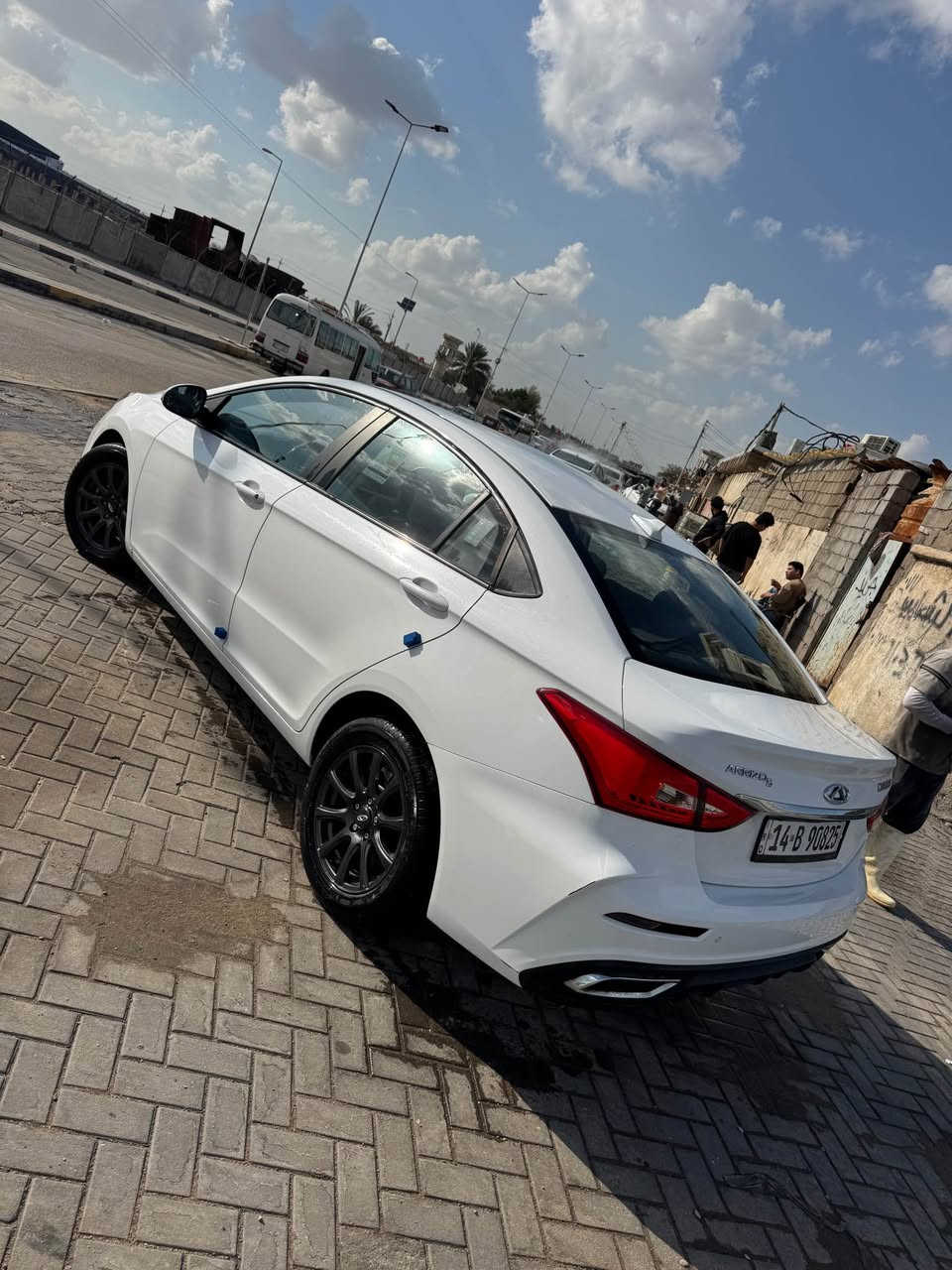 سياره شيري اريزو مديل 2025
السياره بعدهي بضمان الشركه زيرو
فول موصفات كفاله عامه 
السعر /115
الرقم /*********** البصرة, العراق
