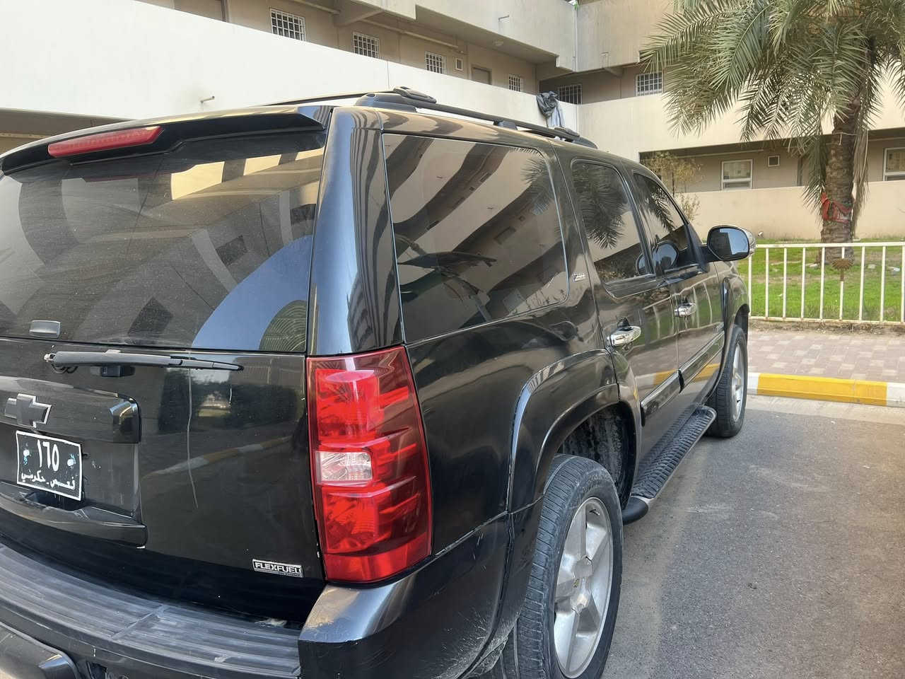 تاهو ادوات  2012 كفالة من الكص مصبوغة حزام
كلشي بيهة شغال مواصفات كشن كهرباء وتدفئة 

السعر 80  وبيهة مجال 

***********
