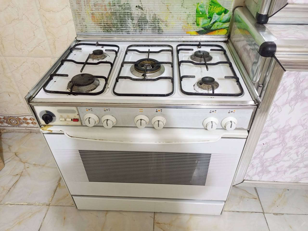 طباخ شغال نضيف لبيع ستخدم قليل شراي خاص


**إذا كنت صاحب هذا الإعلان وتريد حذفه لأي سبب، رجاءا أرسل رسالة إلى الدعم الفني**