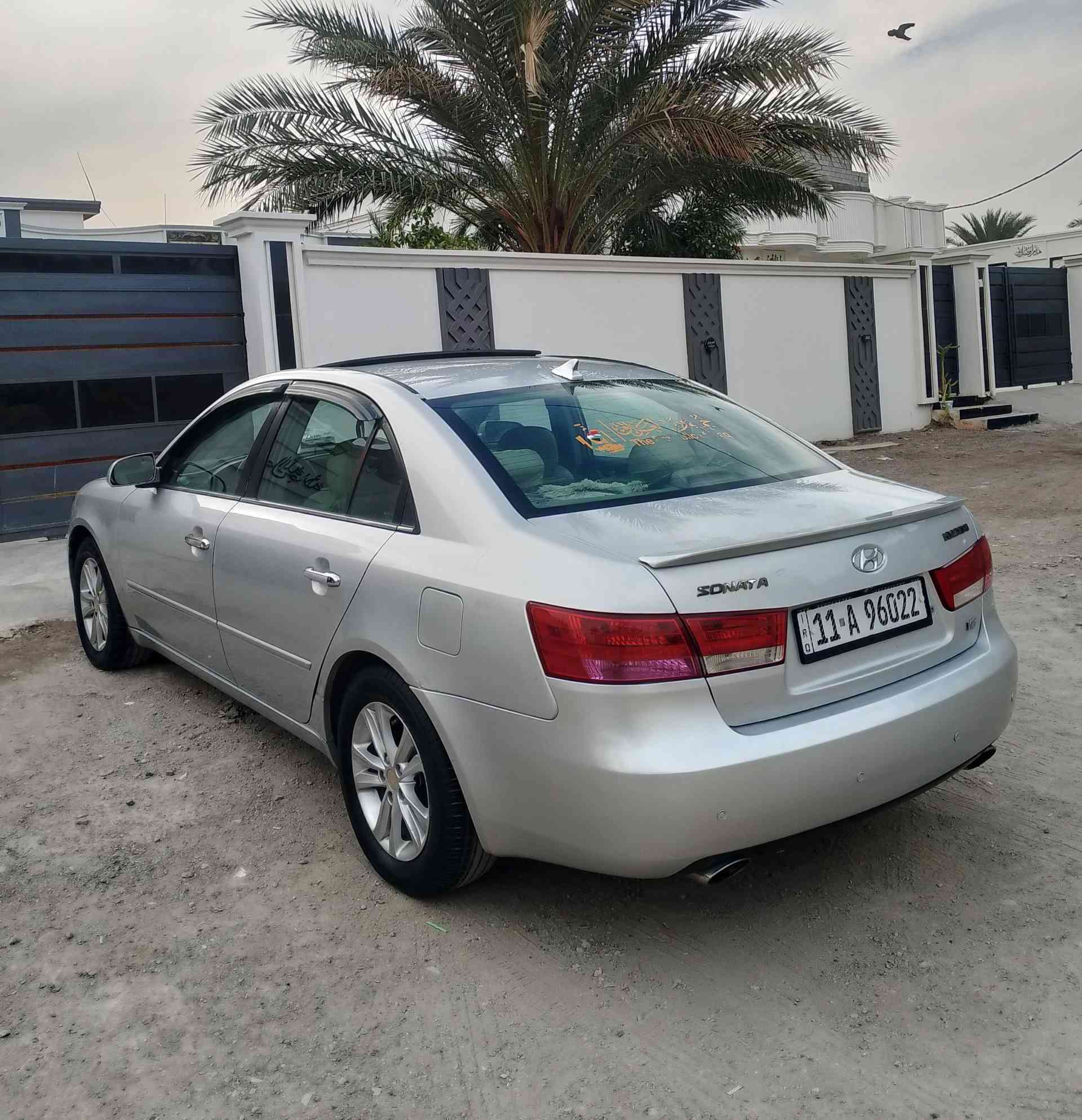 سلام عليكم سوناتا 2007 محدث 10 وارد امريكي فول LEMETD  سلايت روف طكتين كشن كهرباء تبريد لمس
بيانو تدفعئه تبريد بل كشنات تحكمات شاشه كامره سياره جديده بمعنى الكلام كلش حلوه ونضيفه مال جناي 
بدون اي حادث بدون تبديل بدون دواخل رقم بغداد نكليزي بسمي سنويه وفحص ورقم جديد الغايه 30 تحويل مباشر 
سياره جاهزه من كلشي السعرر $ (87) بيها مجال قليل. 
مكينه V6 وضع شركه ميكانيك كفاله عامه بدون فتح شرط 
بدون صرف بدون بخار صدر امامي خلفي قبل سبوع مشتغله 
تبريد ثلج سياره ترايها اله زيرو ناعمه  شرط ترايك 200 
وسياره جاهزه من كلشي بدون اي نواقص تخم تاير جديد 
( سياره بيها مكانات صبغ اثر جراد بدون دواخل ابيع حزام ) 
بدون حادث بدون دواخل بدون معجون فقط اثر جراد 
(ملاحظه باب خلفي نطخ عندي وحاليا مصلح بدون داخل )
علماا السياره أحله من صور نصبتها كلش حلوه 
مكاني ديالى بعقوبة رقم هاتف  ***********
