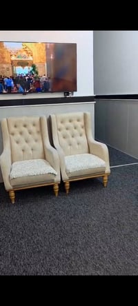 طقم ٥ قطع • نضيف • حي الغدير