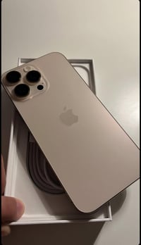 ايفون16بروماكس  نضيف جدا جدا كامل ملحقات بطارية93🔋  ذاكرة265  شرق اوسط...