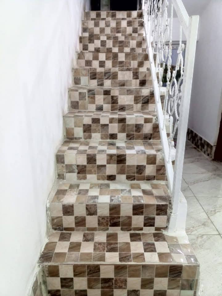 بيت زراعي للبيع السهلة شارع الدبس 75م الاساس صب والسقف عكادة غرفة واستقبال ومطبخ وصحيات 26 مليون مع مجال قليل للاستفسار ***********
