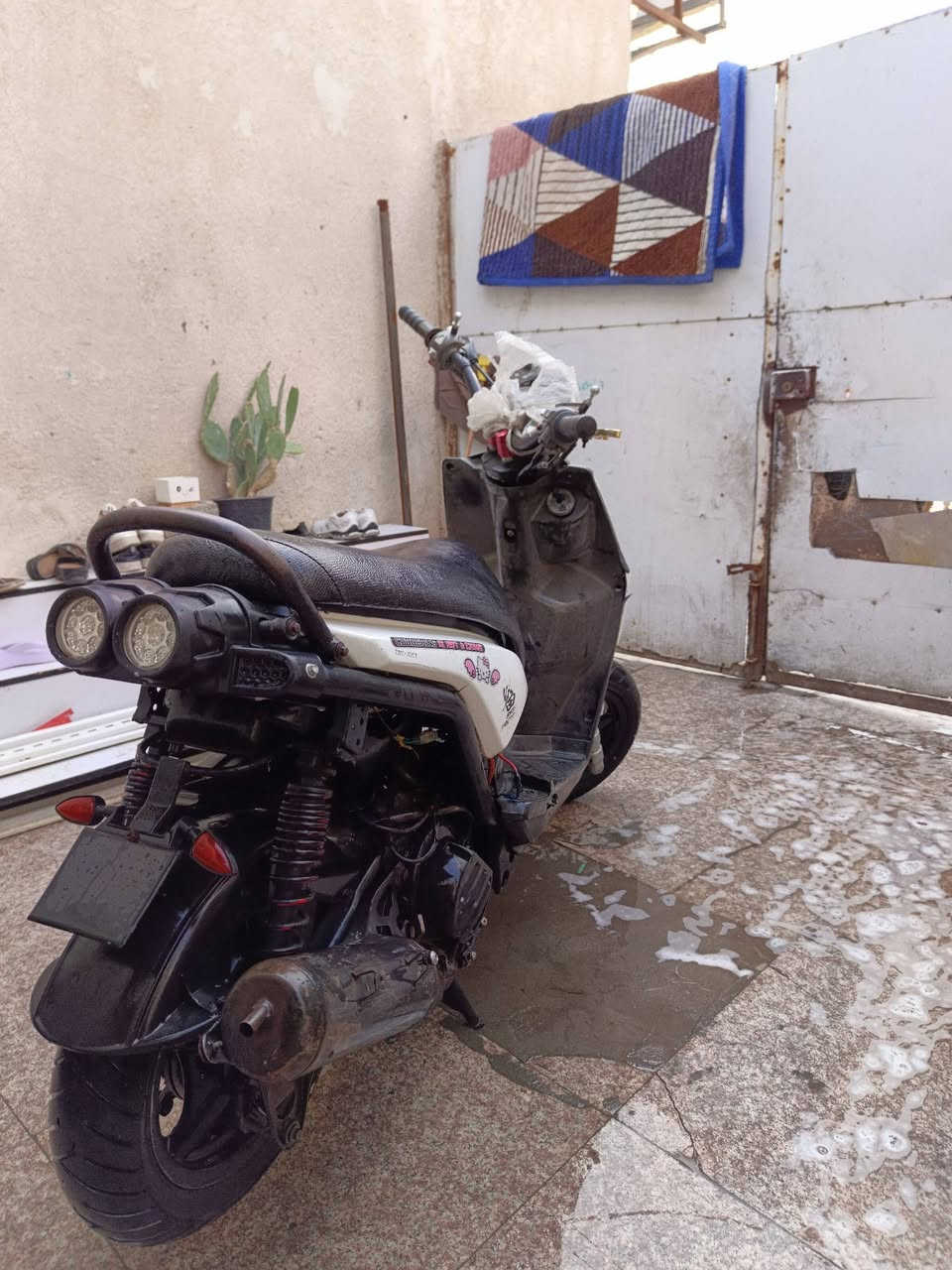 سلام عليكم دراجه سكنس للبيع دراجه مامفتوحه حلوه نضافته كدام عينك نص لدراجه بس قبق مال بانزين سعره 850 وبيه مجال رقمي ***********
