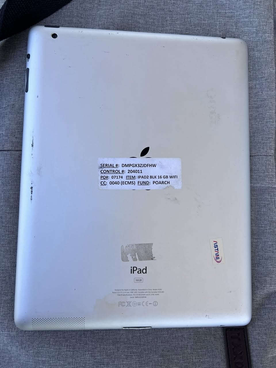 آيبادات ابل للبيع عدد 3 اجهزه
شرط الفحص 
السعر 130 وبيهن مجال بسيط


**إذا كنت صاحب هذا الإعلان وتريد حذفه لأي سبب، رجاءا أرسل رسالة إلى الدعم الفني**