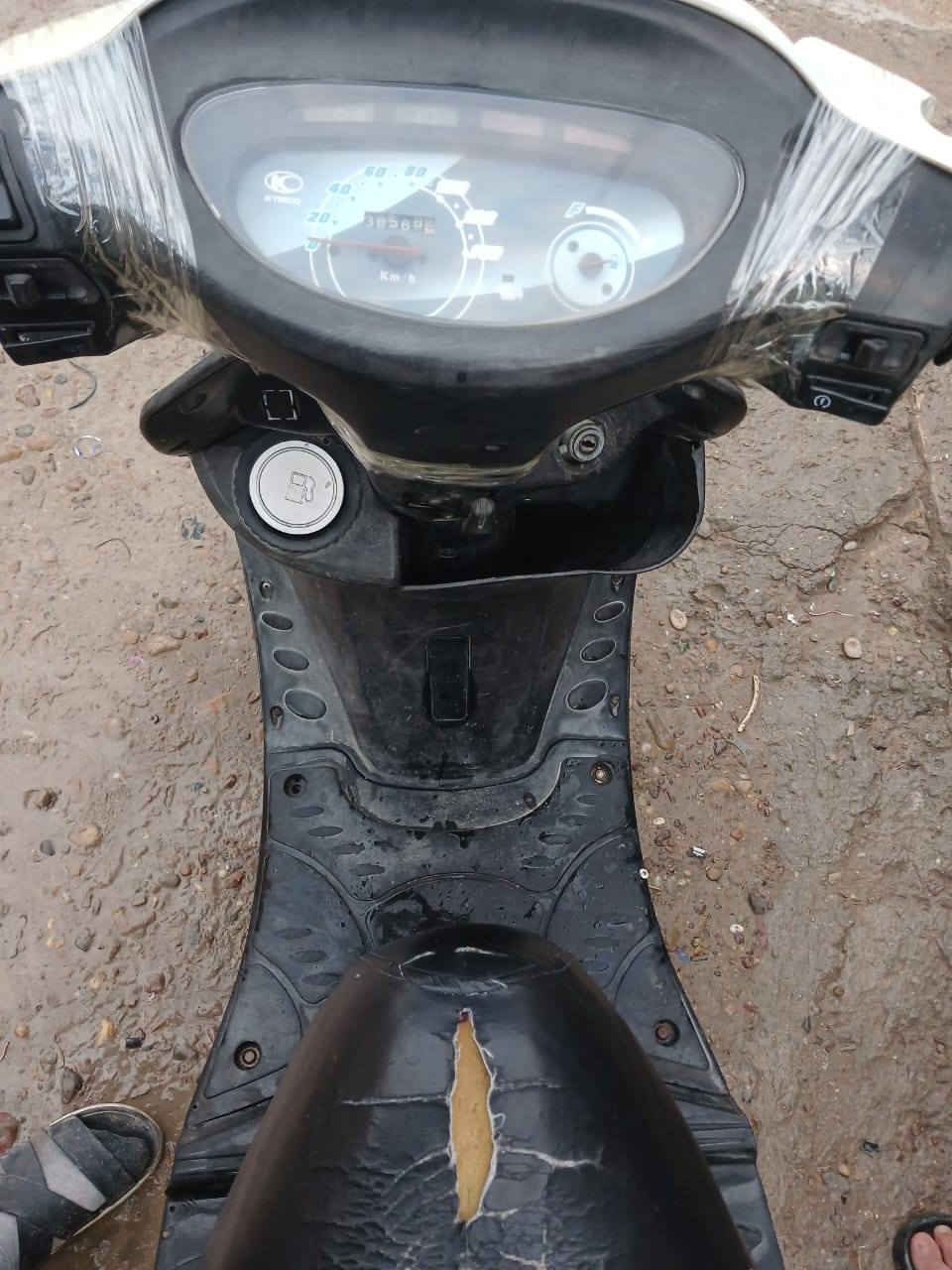 سلام عليكم
دراجة كامكو V2 140 للبيع دراجة نكرة سلف كهربائيات دبلات شلعة ومعدل خير من الله مكفولة نقصها كفر كدام فقط سعرها 375 وبيها مجال بصيط أي استفسار خاص او *********** متوفر واتساب
