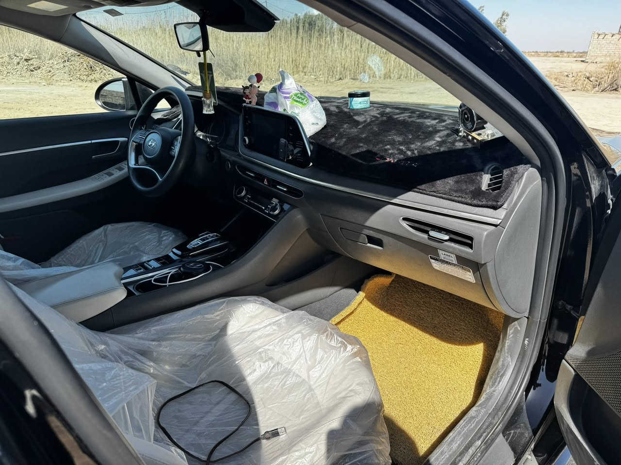 سوناتا 2021
ماشيه 60الف

***********
محرك 2500 الجبير المرغوب 

شاشة جبيرة كامرا دوراه

4 وضعيات قيادة

هاندبريك بصمه

صندوك بصمه

اوتو هولد

اوتو ستوب

تحديد مسار 

تحكمات ستيرن

رادار 

باقي المواصفات معروفه 

سعر 142$ بيع او مراوس بيها مجال قليل 

حادث خلفي جاملغين مصبوغات وقبق جنطه
بجم كبس كفاله مكينه وكير وحداديه وتبريد
