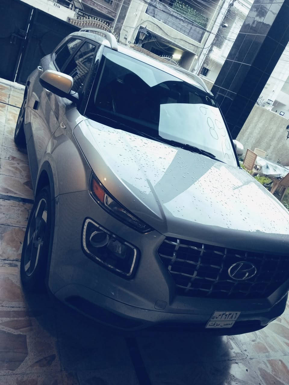 سلام عليكم 
هونداي فينو للبيع
 فئة sel
موديل 2024 
حادثها بنيد صبغ ودعامية فقط وبيه بارد طرف باب

سيارة مواصفاتها 
فتحة 
بصمة 
رادارت امامية خلفية جانبية 
تبريد شاشة 
ماشية ٣٨٠٠ ميل قابلة للزيادة 
سيارة جديدة جدا 
بدون رقم (فحص مؤقت ) تترقم جميع محافظات 
السعر ١٣٠ورقة وبيه مجال 
مكانه بغداد / السيدية 
***********
