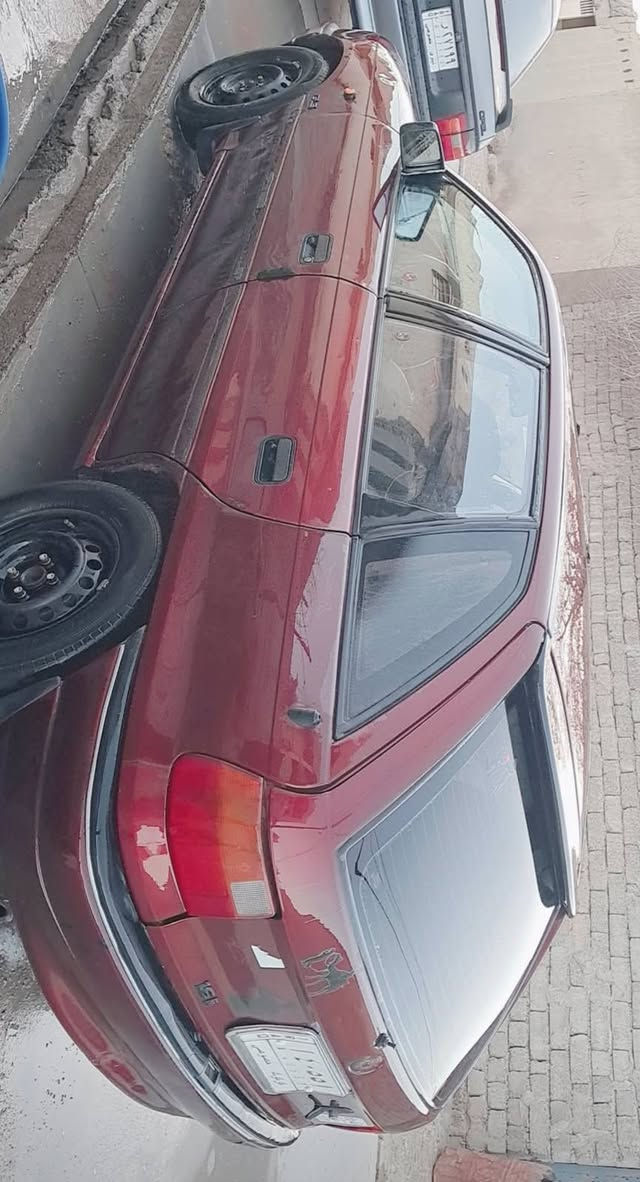 استرا للبيع سيارة بخ جماليه حجم 16 سنويه إلى 2028 محرك نظيف تريد تحويل او وكاله السعر 35 وبيها مجال الرقم ***********
