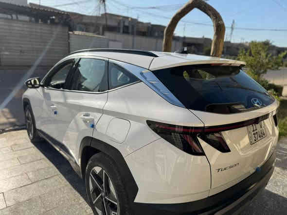 سلام عليكم توكسان موديل 2025 خليجي فول موصفات من عندى  فتحه سكف  كفاله عامه ماشيه ٢٠الف  سياره حلوه  العنوان بغداد الشعب 
***********
مكفوالة كفالة عامة
