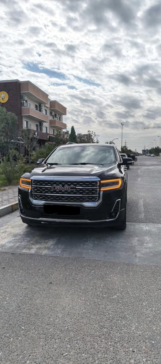 سلام عليكم جمسي اكاديه 2020 وارد امريكي 3 قطع صبغ فقط الفئه.sle  الون اسود دواخل ملكي اسود 6  سلندر حساسات تبريد ٣ قطع بصمه تشغيل واربع ابواب بصمه  تحكم ستيرن جهتين مري كهرباء اوتو ستوب راداد بالمري اربع وضعيات قياده سبعه راكب هند بريك بصمه صدر وره وكدام  جديد وتخم تاير جديد كير دكم  تشرب عادي ومحسن ومشيها ما شاءالله شاشه كبيره كار بلي السياره مال بيت بدون اي نقص شغل واطلع حره بسمي مكان بصره سعر 210$ بيه مجال رقم ***********
