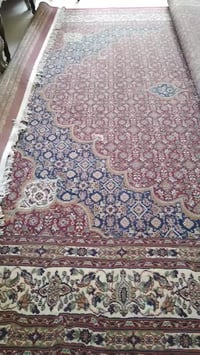 سجادة • للبيع • ديكور