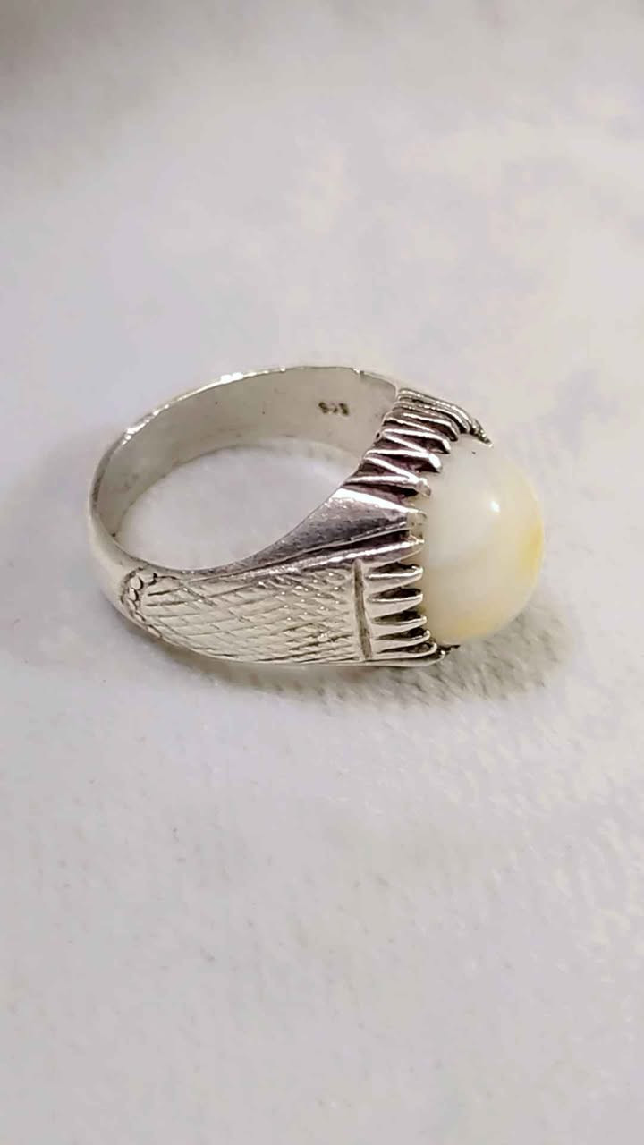 سليماني معطف ومجزع فضه عيار 925 صياغه يدويه متوفر توصيل ناصرية, ذي قار


**إذا كنت صاحب هذا الإعلان وتريد حذفه لأي سبب، رجاءا أرسل رسالة إلى الدعم الفني**