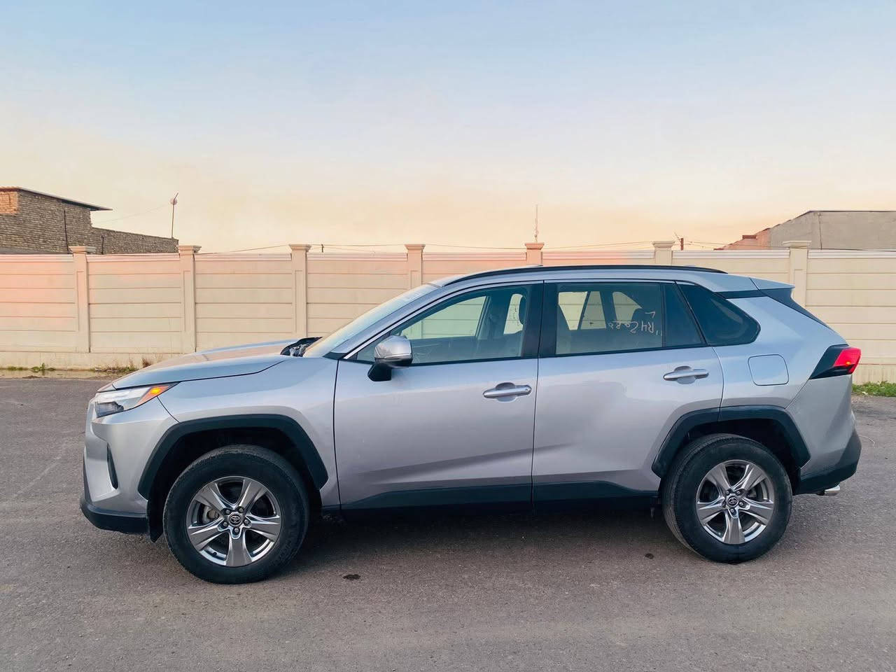 سلام عليكم رف فور موديل 2024
ألون  سلفر السعر 235

عداد المسافة : 29mi 

حجم المحرك : 2.5L ( 4.سلندر )

ملاحظة السيارة : الحادث فقط باب 2 وربع الجاملغ صبغ بدون دواخل

المواصفات : 𝐗𝐋𝐄

فتحة سقف بانورما

كيج الكتروني 

شاشة كبير لمس

كاميرا

‏ابواب  بصمة

‏‎بصمة تشغيل 

شتغيل عن بعد

هاند بريك بصمة

 اوتو ستوب 

رادار امامي (تحديد مسار)

‏‎رادار جانبي (نقاط عمياء)

‏‎اشاير مري

مانع انزلاق

تحكيم ستيرين

كشن كهربائي

تبريد مركزي

صندوق كهربائي

لايتات ليد عدسة زينون 

بلاجكتور ليد 

 مرقمه جاهزه السعر 235

عنوان📍بغداد‏. ‪***********
