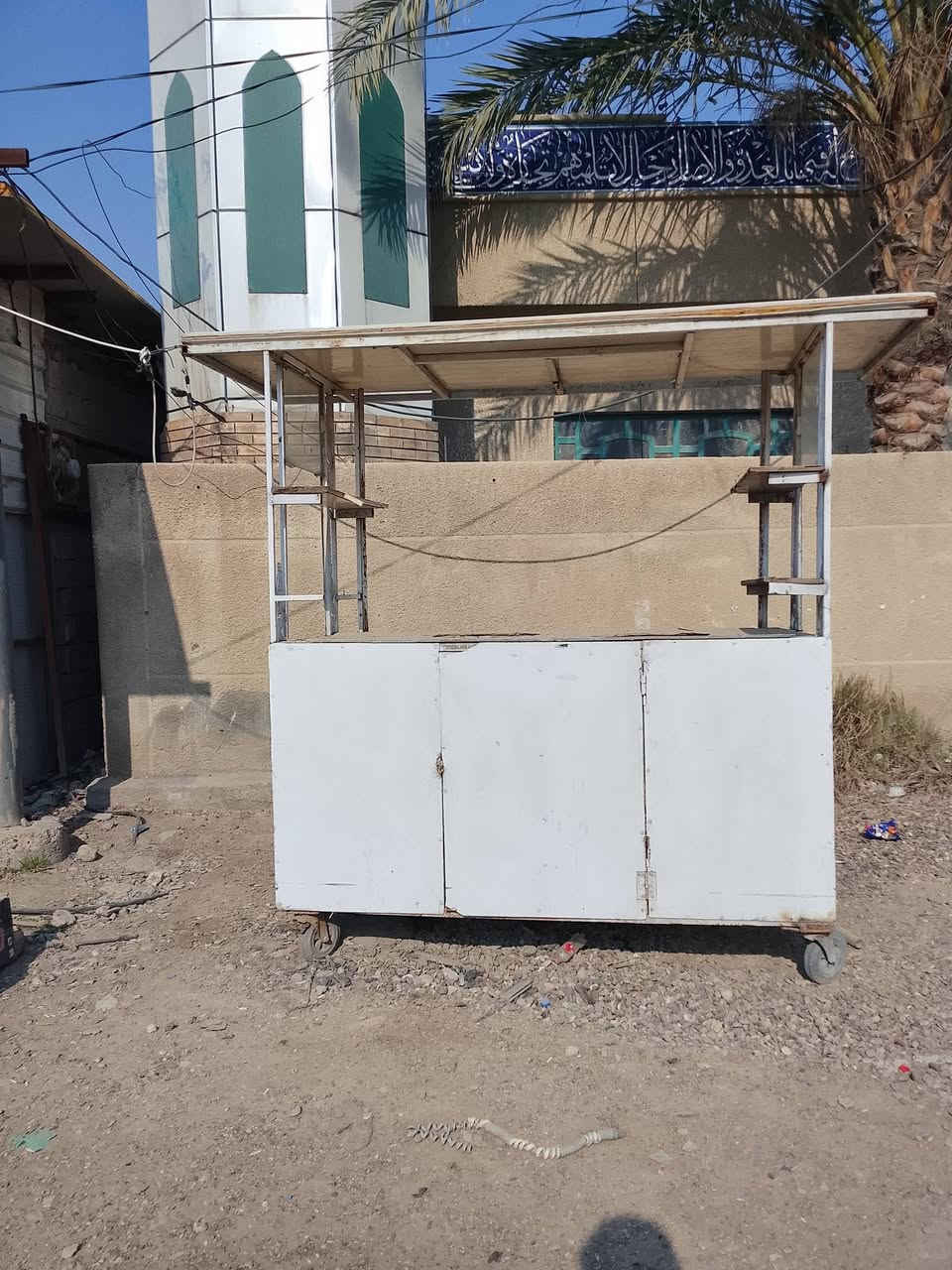 بغداد 
عربانة للبيع بسعر مناسب ***********
