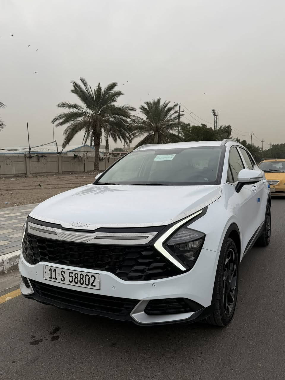 السلام عليكم سبورتج 2023 فول عده البنوراما رقم بغداد
السعر ( 117$ ) مكانها بغداد ***********
السياره مكفوله كفاله عامه من كلشي لا صبغ وضربه ولابارد 
مواصفات شاشه جبيره / بصمه تسغيل+ بصمه ابواب 
رادارت امامي خلفي / درايف مود / اشاير بلمري / لدات امامي 
كشنات كهرباء مال السايق والبصفه / مري شفط
