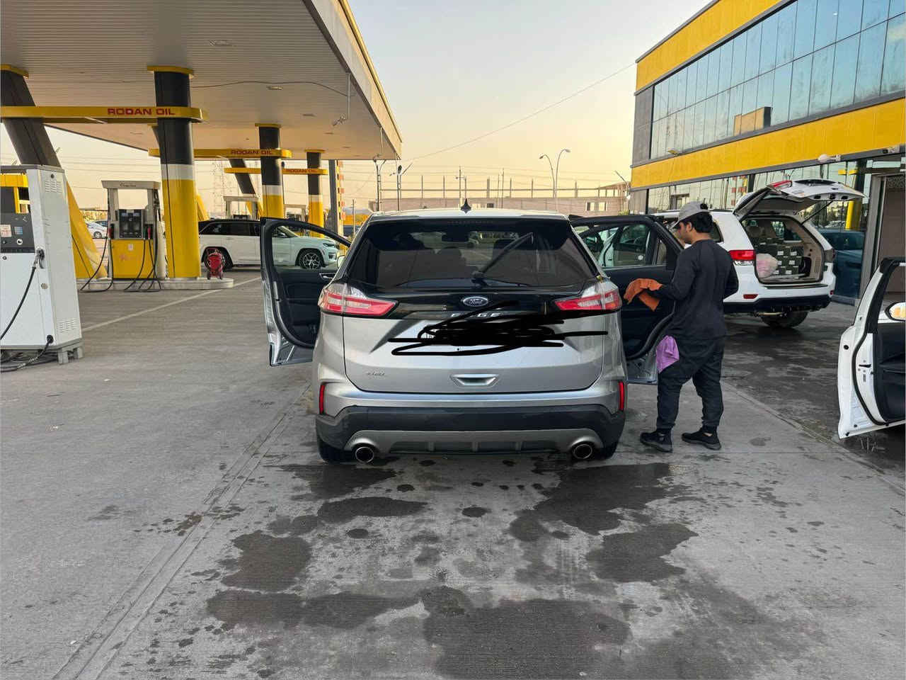 Ford Edge Sel / St-Line 2021
فورد ايدج موديل ٢٠٢١
فول مواصفات 
قطعتين صبخ بدون دواخل
إرباك سيستم
باب السكن بونيت صبخ
سيارة مرقم اربيل جاهزة فحص هزة سنوية جديدة 
مواصفات 
بانورما
صندوق كهربائي 
كشنات تدفئة و تبريد
سلايد
بصمة 
تحكم ستيرن 
شاشه كبير 
كشنات كهربائي 
لايت ليد
شغال
رادار
اربعة سلندر توربو 
محرك ٢٠٠٠ توربو 
گير محرك بشرط
سيارة ماشي ١٥٢ الف كيلومتر 
سعر ١٥٣$ و مجال انشاء الله 
رقم تلفون 📞 
***********
***********
WhatsApp- viber أربيل, العراق
