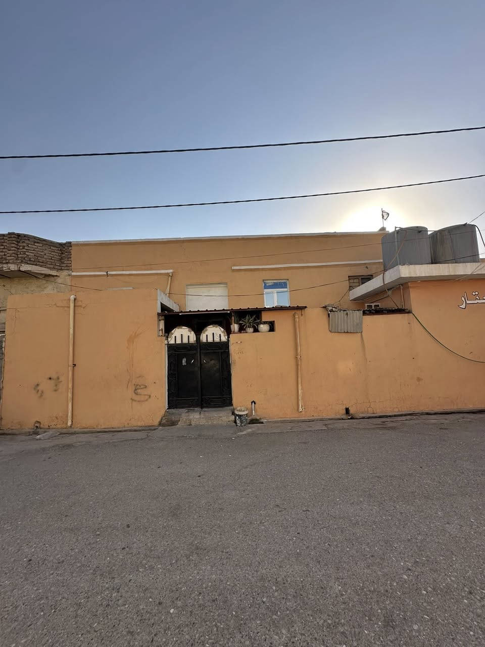 ✅اعـلـان دار لـلـبـيـع ركـن 165م // 11✖️15واجهة  في الـمـزرعـة  بسعر مناسب لليشترون

الموقع // المزرعة_ داخل فرع اشواق سابقاً _داخل فرع حمزه ابو الاعراس او لؤي كماليات

المساحة // 165م طابوو صرف 

نوع البناء // عكاده بيت تفليش بسعر ارض
 
السعر // يرجي الاتصال او مراسلة الصفحة
 
📢 📍 مكتب ارام للعقار – المزرعة - خلف جامع الهداية 

***********
