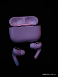 ايربود برو • الجيل الاول