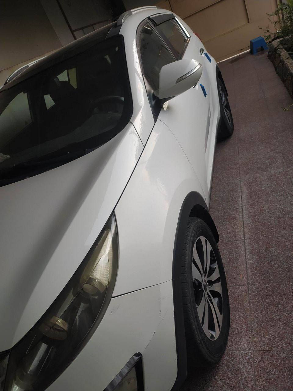 كيا سبورتاج ٢٠١١ خليجي فول
المواصفات :
. محرك ٢٠٠٠ دبل حساس
. كير ٦ نمر + سبورت
. بصمه عدد ٢
. بانوراما
. مري طي
. تحكم ستيرن جهتين + كروز
. كشن كهرباء
. جكمجه ثلاجه
.  خمسه ويل كروم
السيارة بيه باب السايق صبغ +٤اصابع من الباب خلف السايق مؤشر  بالصور كذلك بارد في الجاملغ الخلفي ايضا موضح بالصور.
رقم نجف مميز للاستفسار والشراي
يتصل علي الرقم (***********)
واتس (***********)
والسعر مغري واني بخدمتكم
