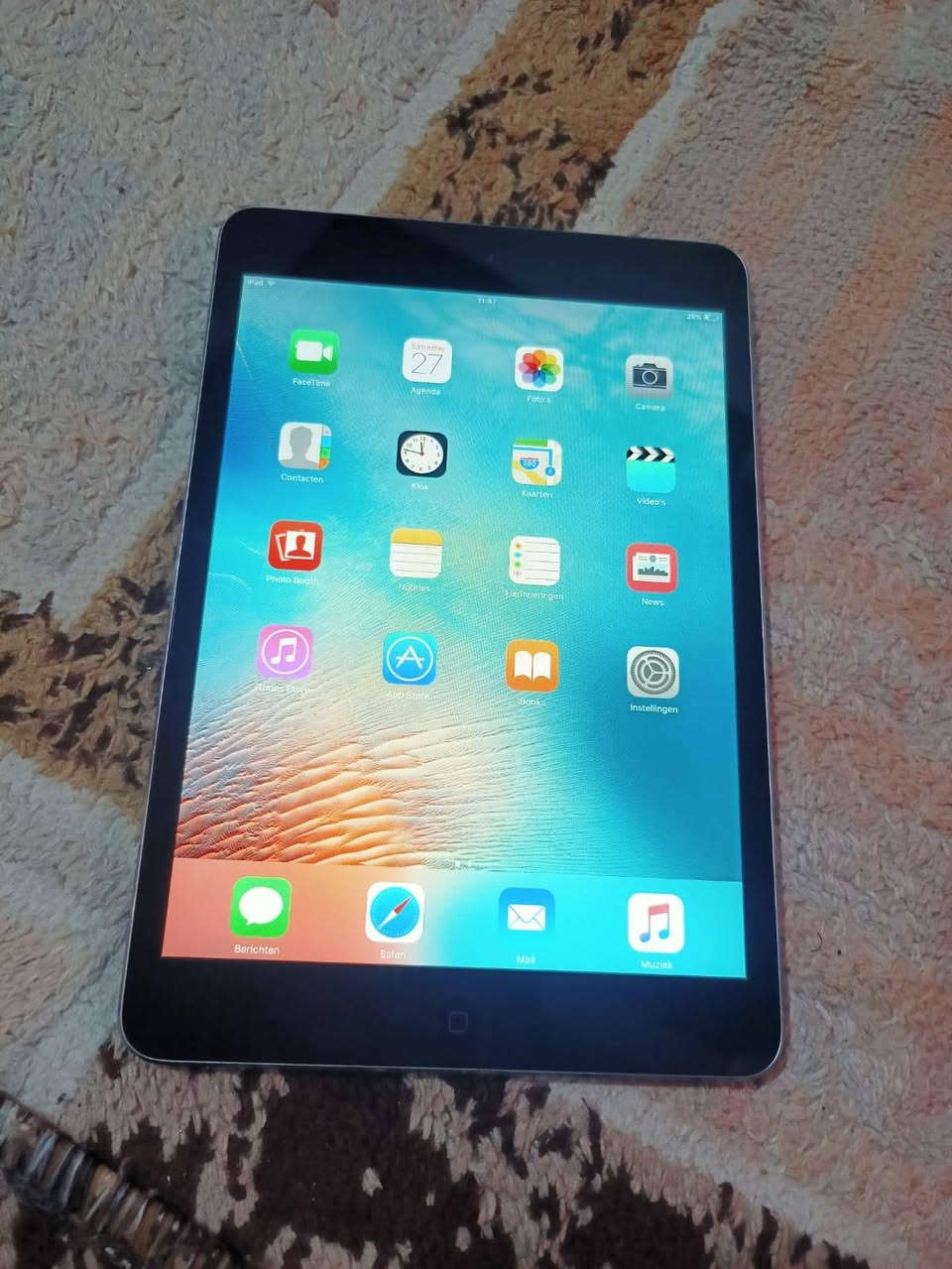 للبيع فقط بدون مراوس فقط بيع
ايباد مني ايفون جديد مامستعمل

ذاكره16 

يشغل جميع العاب والبرامج
ويا هديه كرت ابل ستور
الايباد يصلح للمسلسلات ودراسه للمتوسطه واعداديه

السعر100 

***********
***********
متوفر واتساب
