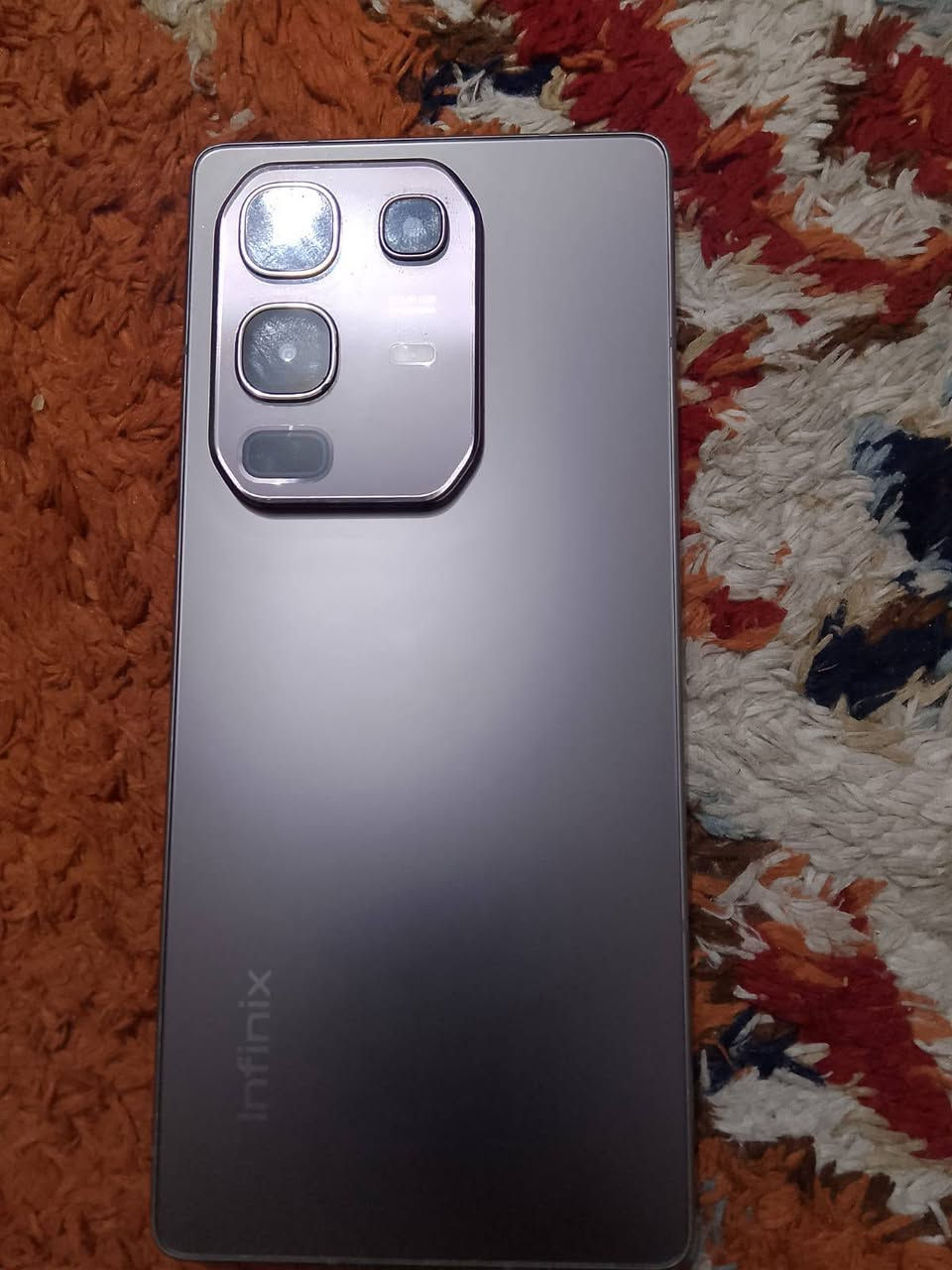 السلام عليكم
جهاز للبيع نوت50 انفنكس ذاكرة ٢٥٦ جهاز بلادي ممصلح ولاداخل تصليح كلة بلادي مال بيت نظافة85% كارتونة وشاحنة كلة كامل مابي اي نقص تجي تفحص وحيك وتاخذة السعر 290  الف وبي مجال قليل مكلف بالنشر الاتصال على صاحب الجهاز 
*********** بي واتس اب
