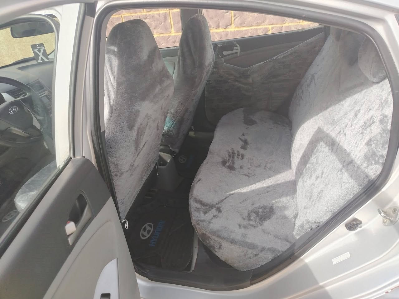 السلام عليكم
اكسنت بابل  ١٦ أمريكي ٣ قطع نفس الليبل
نظيفة جدآ  السعر ١٠٠
***********
