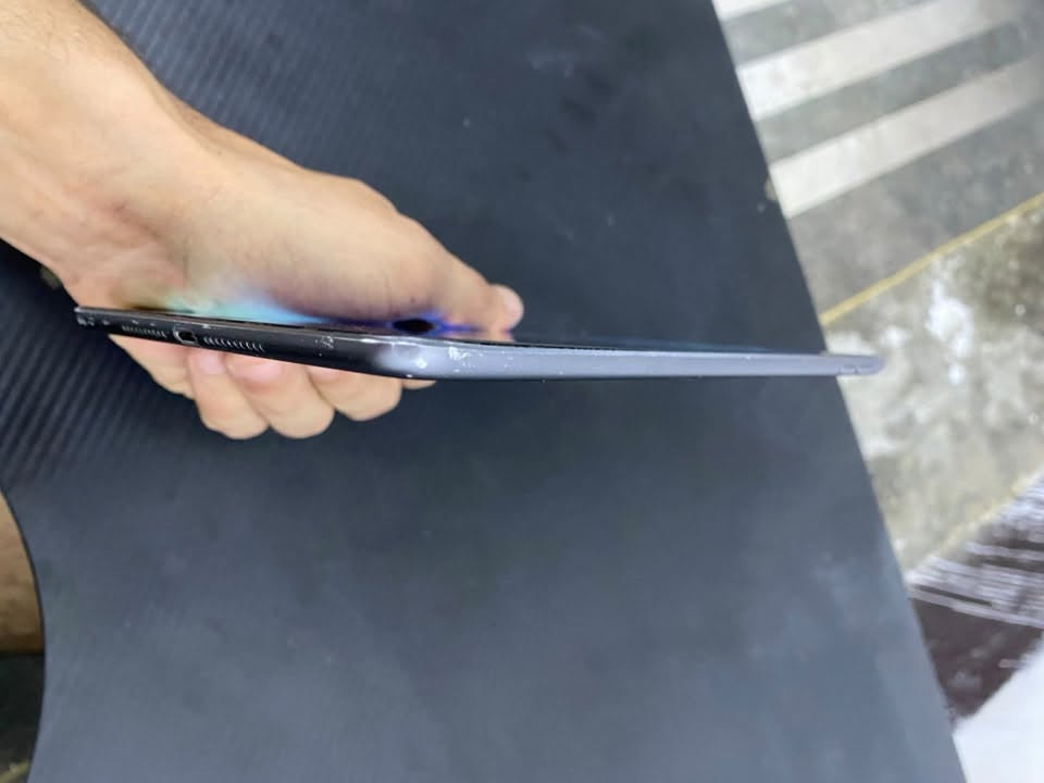 أيباد mini 5 محدث اخر تحديث ذاكره 64 الجهاز كل مكفول كامل ع وضع الشركه بصمه شغاله الايباد فقط بي فطر بالشاشه بس مابين ابد بصمه شغاله كلشي شغال ببجي 60 فريم يشغال سعر الايباد 180 وبي مجال بسيط العنوان بغداد المنصور رقم بي واتساب *********** وموجود ع خاص
