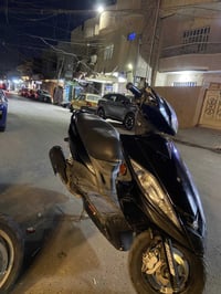 جيتي ار للبيع دراجه بلادي اي نقص مابيها كلشي شغال بيها سلف رياضي موديل...