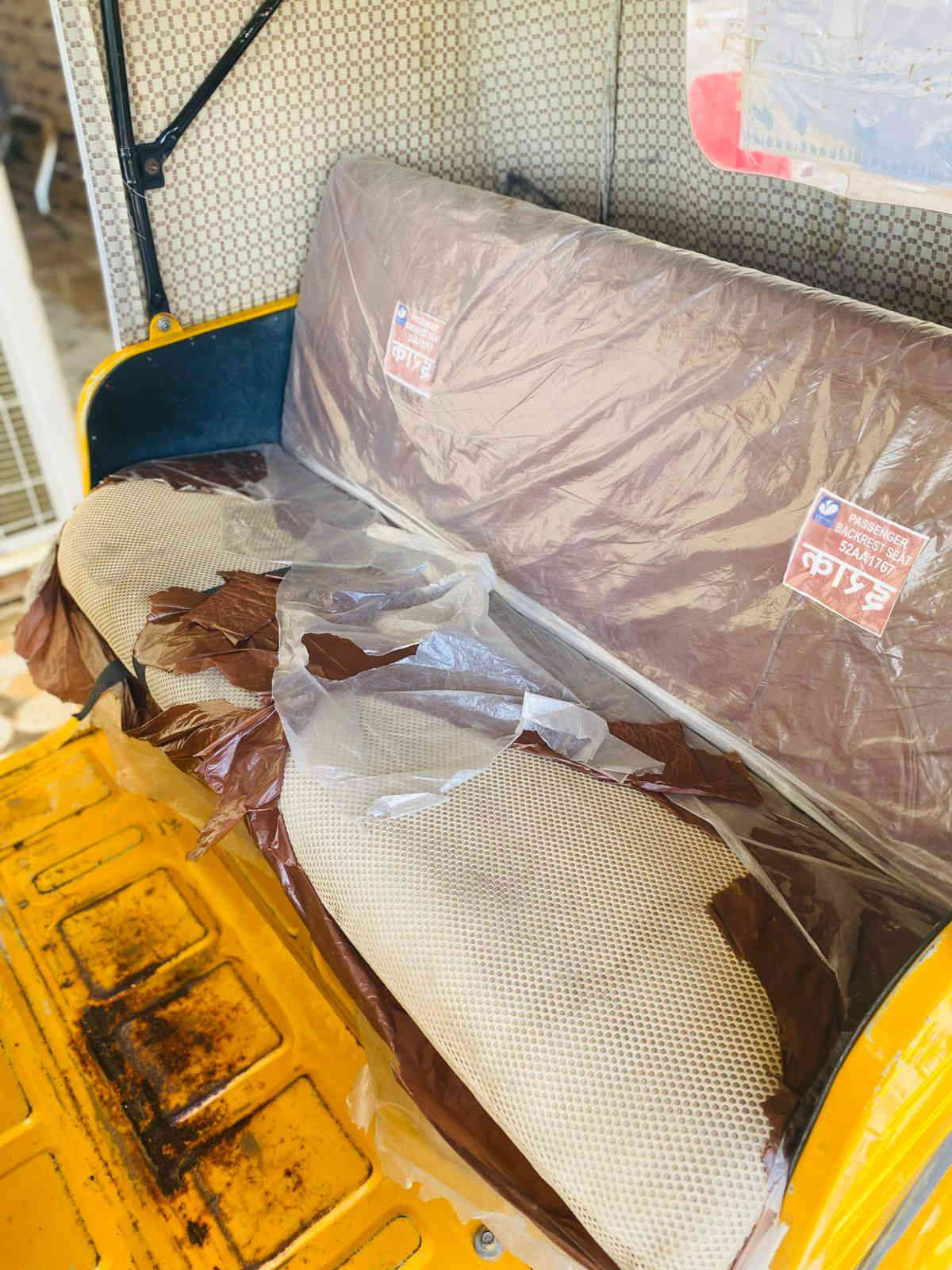 اللبيع تكتك 20كفاله عامه بس دوس معمره ولمكينه بوش بستم  مرقمه واسط تحويل ثاني يوم تكتك خير من الله 
تكتك كبل يل شغل ما ثب عليهه رب دينار تخم تاير السعر 6و200وبيه مجال 
اريد مراوس ب 21كون كفاله ومرقمه ستفسار نتصال عل ‏‪0784 442 4730‬‏عنوان واسط النعمانيه وتحياتي الى جميع
