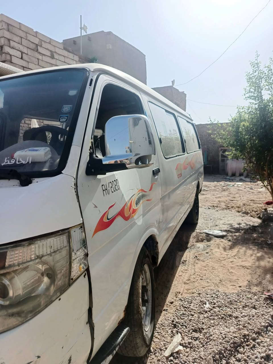 السلام عليكم فتون موديل2014 موصليه موصليه سياره كير مكينه اكسن عدك جامه مكسوره الخلفيه ودشبول رايد تبديل تعبان مكان السياره نجف كوفه حي 17 تموز السعر 26وبيهه مجال  للاستفسار ***********9
