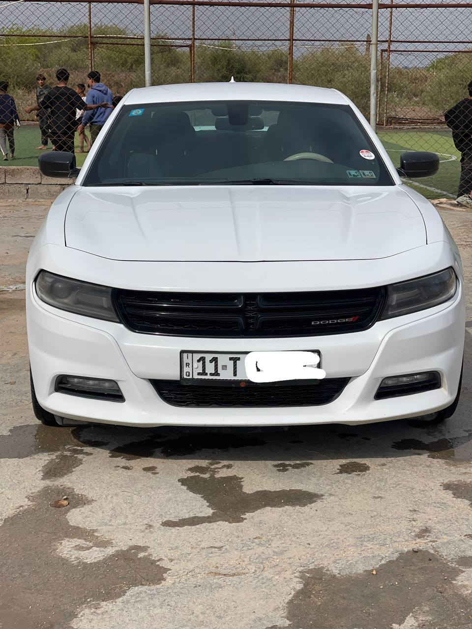 السلام عليكم
جارجر 2016
رقم بغداد سنويه باسمي
ماشيه 102
داخله كلين و بالعراق صار بيه حادث موضح بالصور
مكفوله كير و محرك و تبريد و حداديه مكفوله من كلشي عدا الي بالصور
سعره 215
للتواصل ***********
