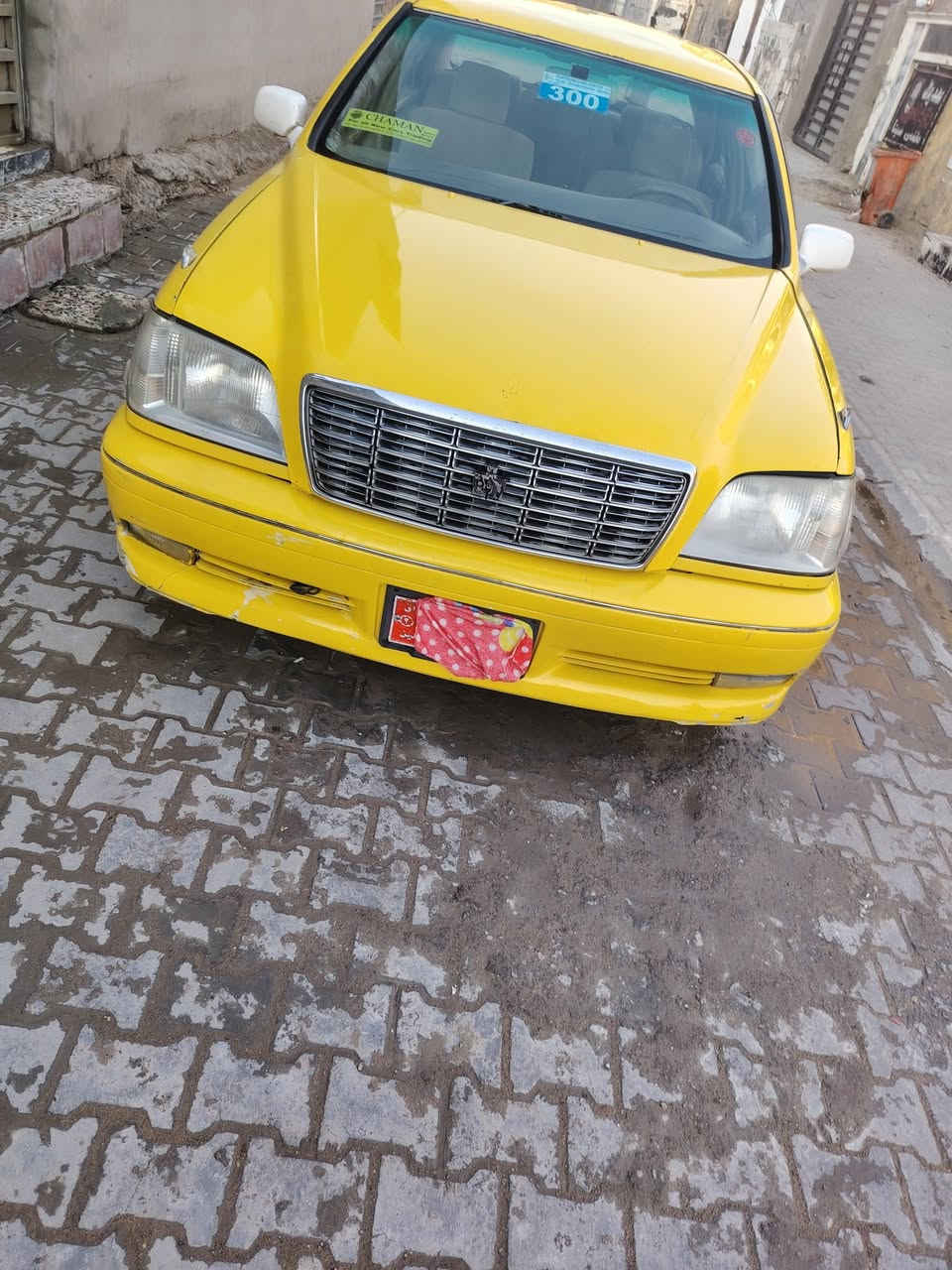 سلام عليكم سياره ملكة جاهزه من كلشي كير مكينه جاهزه كهربايات كلشي شغال موديل 2005 سياره اتخبل مكاني بغداد الشعب رقمي *********** السعر ٣٠ وبيهه مجال بسيط تبريد ثلج سياره مكاتبه فقط
