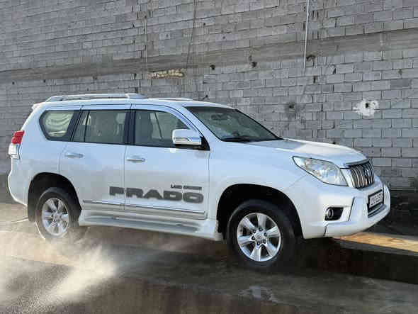 #برادوTXL  فول الفول ٦ سلندر. 

السلام. 

اقرأ تفاصيل ♥️♥️

بشرط بل حقيقه احله من صور. كلش جديد 

كير مكينه حداديه تبريد. بلادي وضع شركه 

مافتحو بيها برغي بشرط 
 
عليا تخم تاير جديد 

سيارا مالت جناي  مافتوح بيها برغي على سونار وين ماتريد 

برادو موديل 2012 رقم بغداد 
-مواصفات 
عداد كيلو متر١٩٠
١- اصلي  اكويتي امذهاب  🏅🏆
٢-بصمه
جلد 
٣-فتحه
٤-ثلاجه
٥- مثبت سرعه 
٦- محرك ٦ سلندر
٧-شاشه
٨-كامره خلفيه
٩-مري شفط
١٠-تحكم ستيرن
١١-نظام تزحلق
١٢-حساسات
١٣-كشنات جلد
١٤-دفع رباعي
١٥-دبل تانكي
١٦-سبير تعليك   
 كفاله. من اي ضربه أو تبديل صور السونار موجود
اي ستفسار على رقم ***********
سعر ٢٩٨ قفل 🔐
