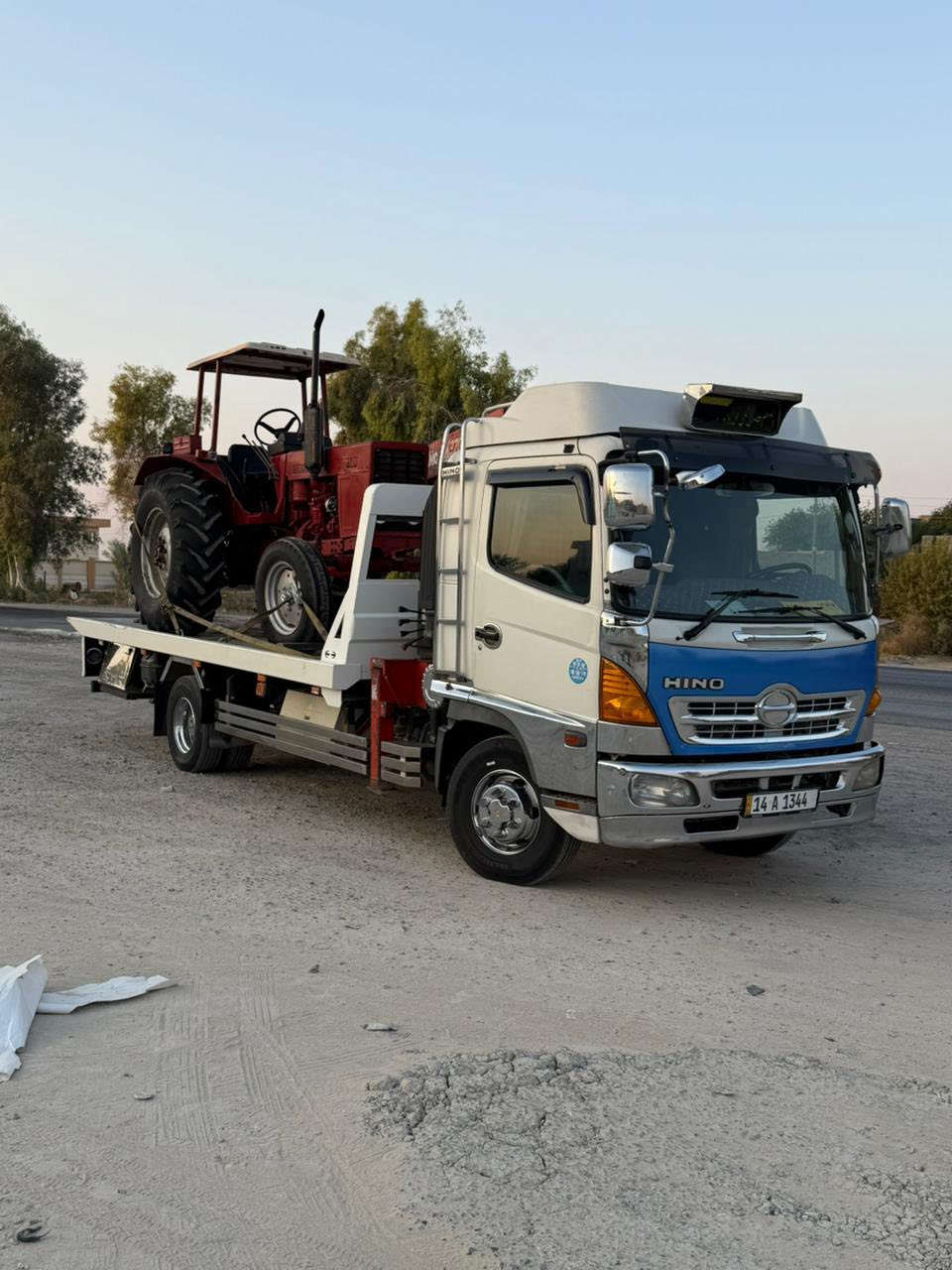 السلام عليكم للبيع هينو شيطان موديل 2002اصل كرين اتلاثه اسلايت مخالف وبدي سطحى تلاثه جكات شغل جديد مكينه كير شاصل كله مكفول للستفسار ***********
***********
