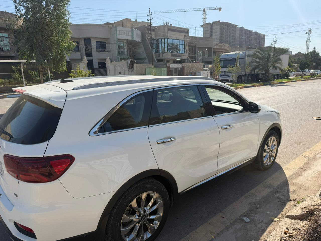 سلام عليكم 
سورنتو 2020 / 6 سلندر خليجي مكفوله من عده رصعه بلبنيد ورصعه فوم قبق بتنزين صغار رصعتين ماشية 96800 حقيقي 
سعره 250$ وبيه مجال 
للتواصل ***********
