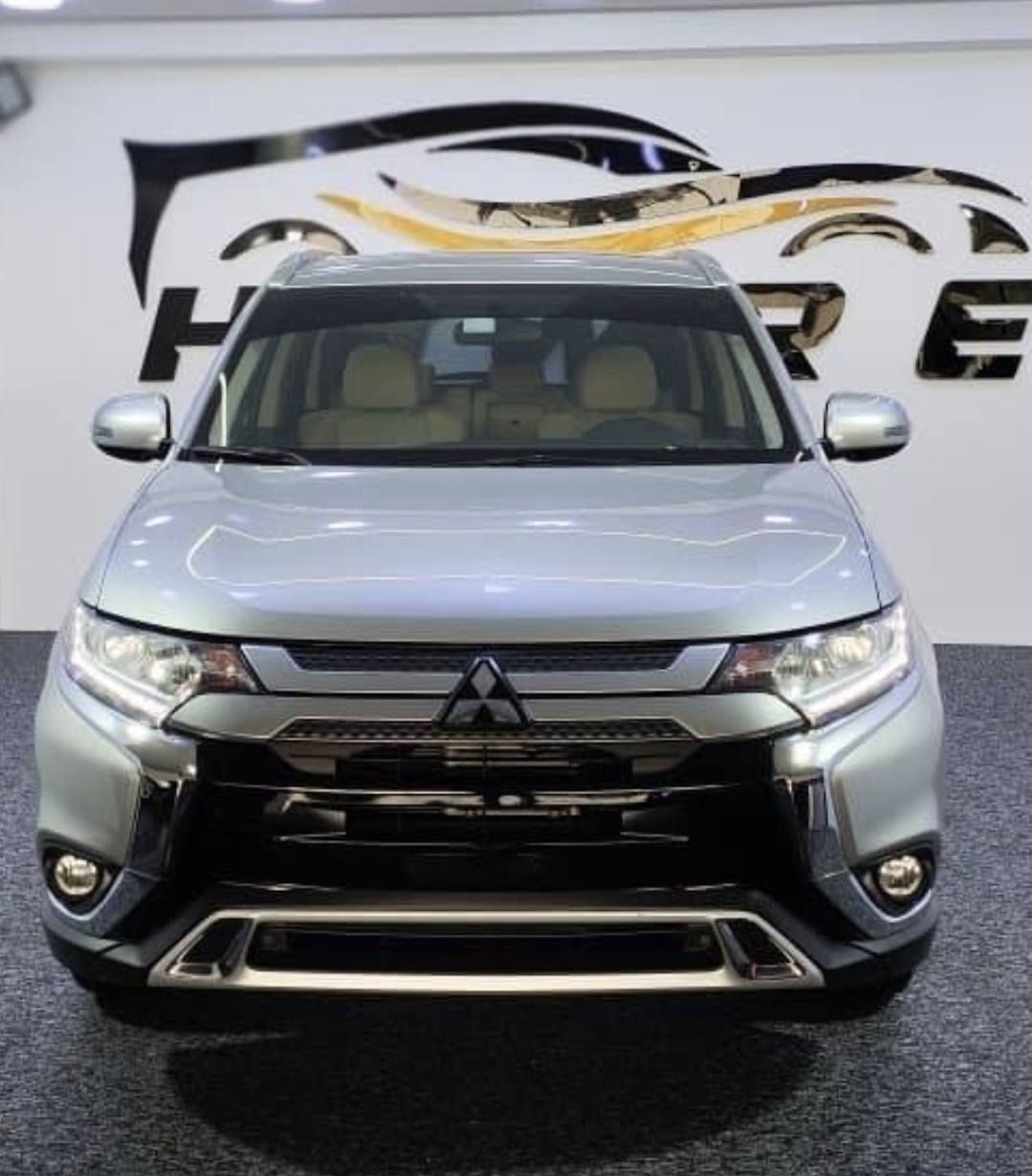 ميسبوشی ئاوتلەندەر ٢٠٢٣ یابانی ئەسڵ

١٧٠٠٠کم ڕۆشتووە 
مواسەفاتی خلیجی
٧ نەفەری 
دەبڵ ئەکسل
مەکینەی ٢.٥
نیو پارچە درگای دواوەی بۆیاخە بێ ناو گرتن
شوخت و ساردی نییە شوشەی
هەموو گیانی بەشەرت
ژمارەی کاتی نەشکاوە

 نرخی ١٦٦ وەرەقە
ژمارەی تەلەفون
***********
