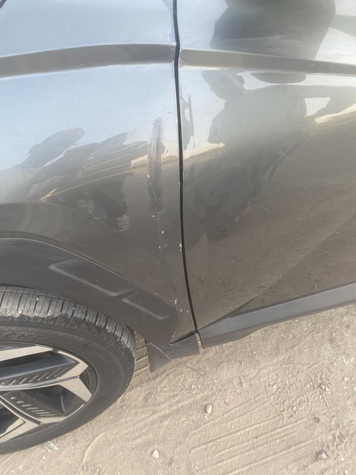 السلام عليكم ورحمة الله وبركاته 
توسان موديل 23 امريكي فول فتحة 
بدون تبديل بدون صبغ فقط بارد حافة البنيد
رقم بغداد باسمي رقم إنكليزي الجديد 
السعر197 اللون زيتوني 
معروف الفول هاتف ***********
