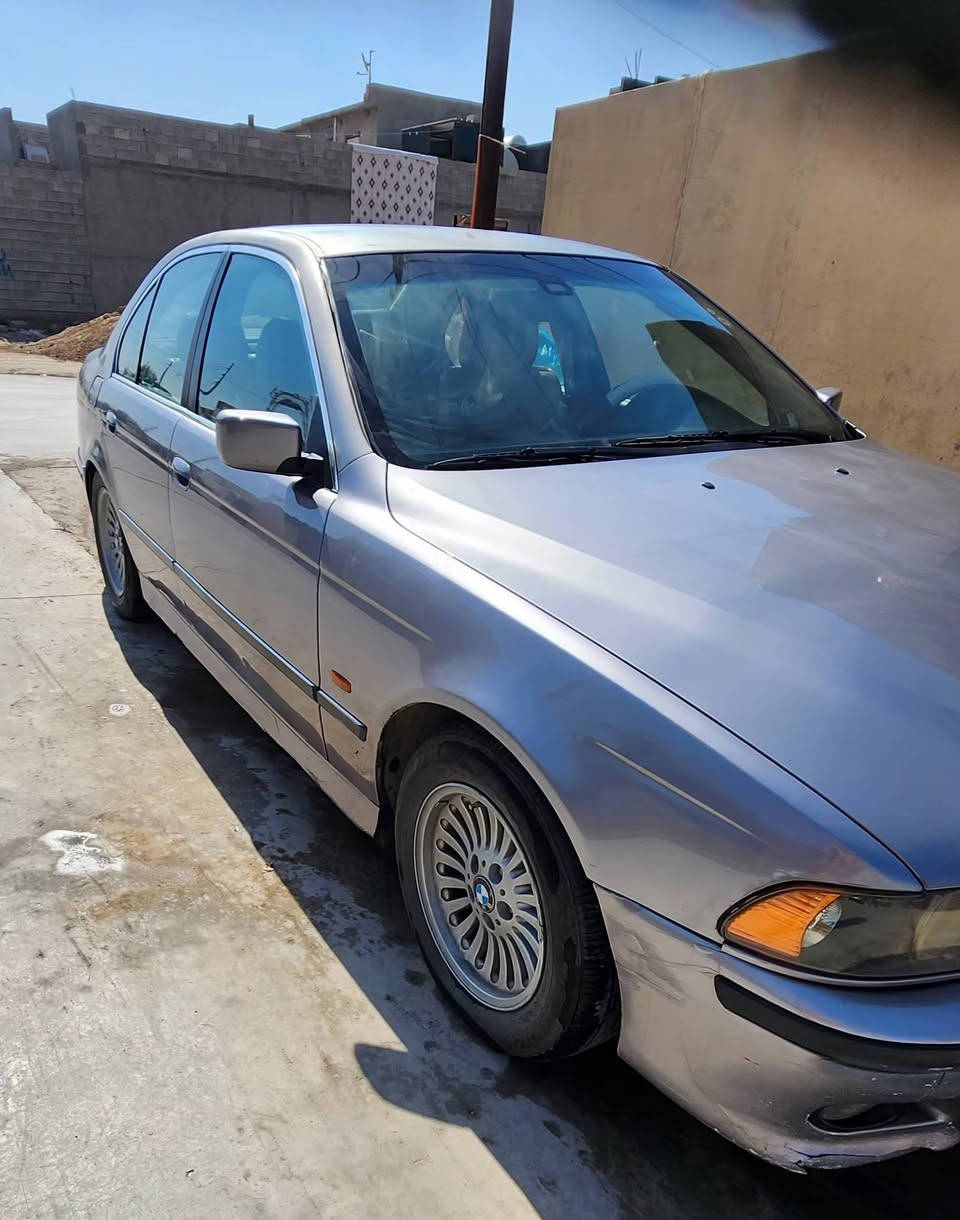 بيئم صقر ،موديل 1996
رقم اربيل ،شرط تحويل سنويه او وكاله 
سنويه ممنتهي 2027
وتحتوي على بطاقة بانزين ،
كَير ومحرك شرط ، هزه جديده ، 
بدون ضربه بس صبغ حزام بسبب الدوسات 
السعر 87 وبي مجال مكان كركوك
للتواصل الدخول خاص على الحساب 
او الاتصال بالرقم ***********
