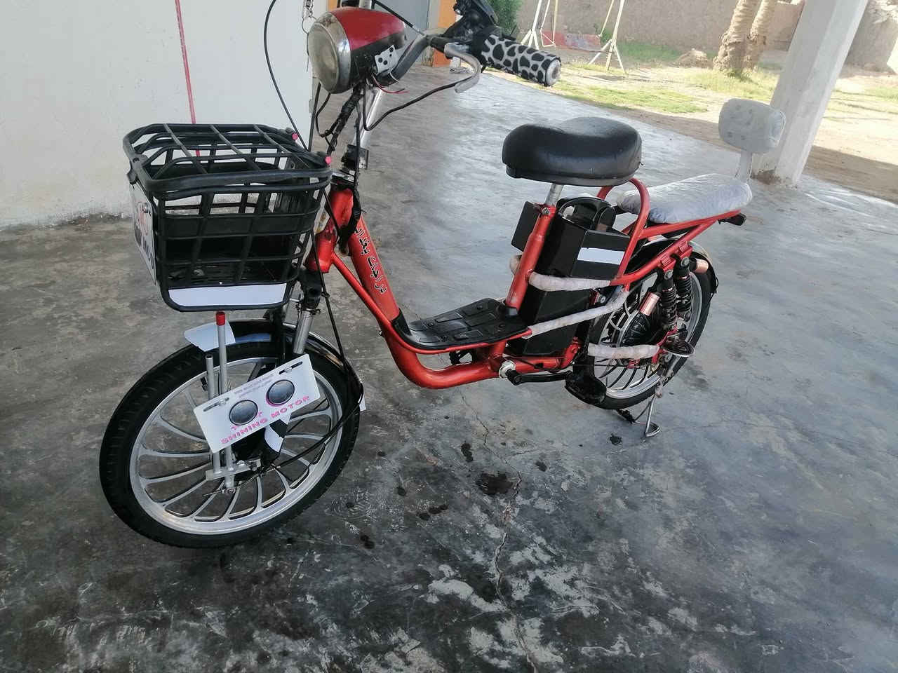 سلام عليكم
ماطور شحن للبيع بطاريات  4جدد وكشر جديد وكهربيات كله شغاله اشاير يمنه يسره شقال
ماطور جديد بمعنه لكلمه بريكات وره وركدام
شراي يتصل ***********
