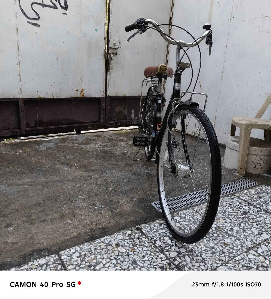 يا الله سلام عليكم بايسكل ياباني مال رمبه للبيع العنوان بغداد البلديات بايسكل عقرب 6نمر وحساس تايراته جوابته جدد كشن طبي نضيف 100/100  السعر اتصل على الرقم وتئمر امر ***********متواجد واتساب  وبيكم خير ودللو
