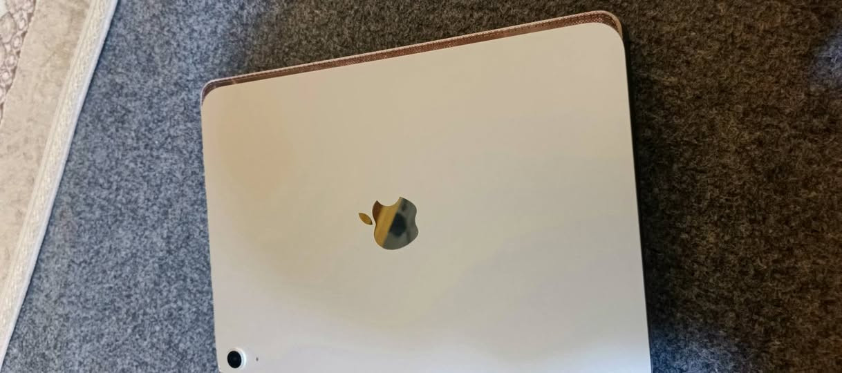 ايباد 10a16 مستعمل شهرين شخط مابي مكاني الدوره ‏‪***********‬‏  -سعر 380 وبي مجال بسيط
