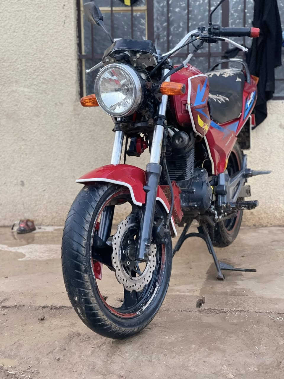 سلام عليكم دراجه دايوان بانده للبيع مكفوله من كلشي مابيها كل نقص محرك علبلادي  نكره سلف 
موديل ٢٠١٥
(كلك)مكفوله من سرقه 
عنوان واسط كوت البتار ***********
السعر٦٠٠وبيها مجال انطيك تراي بيها من الكوت للبصره ولوين ماكان
