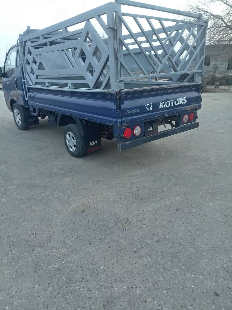 السلام عليكم كيا حبل موديل 8 نظيفه صدر جديد محرك شرط تايرات جدد المنان تكريت ***********
