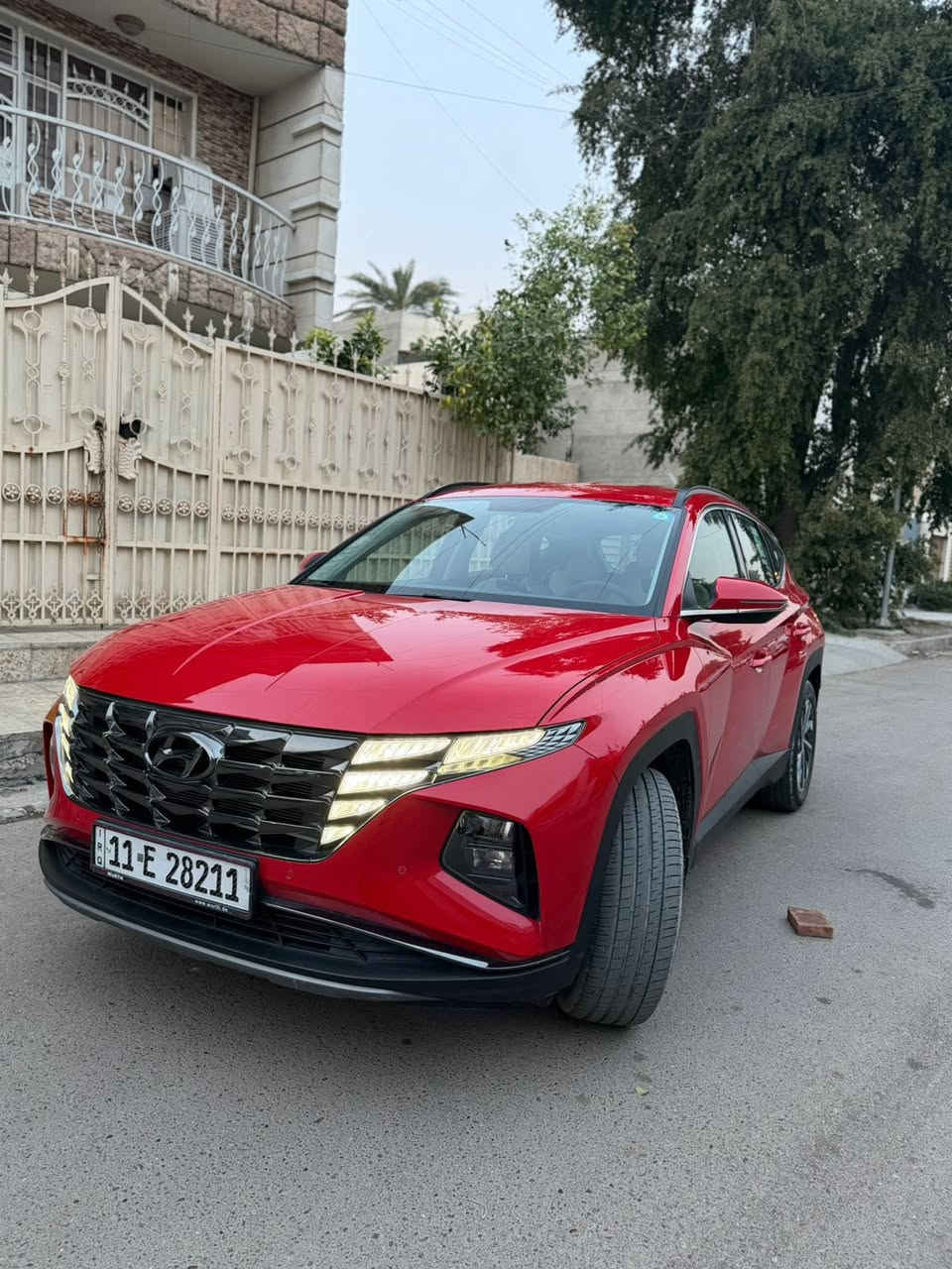 السلام عليكم
توسان للبيع خليجي موديل 2024 

سياره جديده بحالة الوكاله ماشيه 17 الف 

ضمان هيونداي 

مكاني  بغداد / شارع فلسطين  

السعر  210 ورقه 

للاتصال ***********
