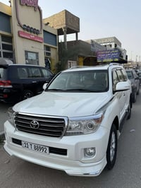 لاندكروزر موديل 2013صبغ 3قطع بدون داخل باب السايق وجامع خلفي والباب عك...