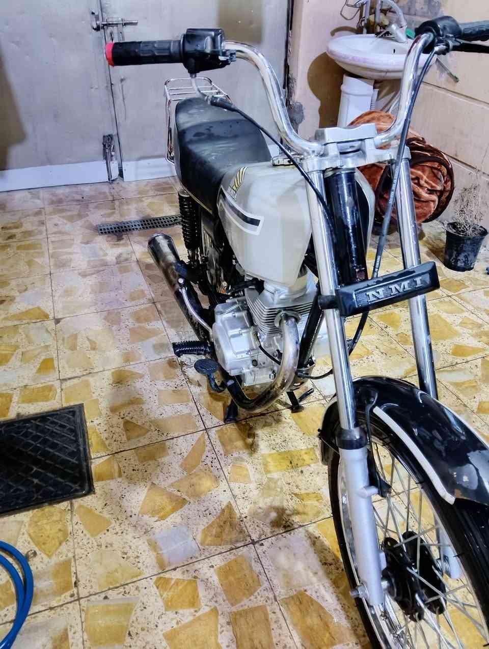 السلام عليكم درجة للبيع تعمير 2025 شاصي 2010اوراق اصولي يرادله ترتيب الدراجه السعر 550وبيه مجال مكان كربلا ***********
