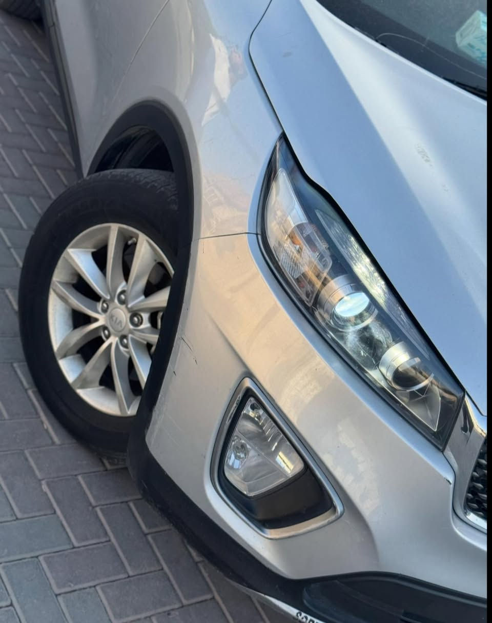 السلام عليكم
سورنتو

٢٠١٦ 

وارد امريكي 

مواصفات

شاشة

بجم زنون

ترايها كلش نضيف

تبريد ثلج 🧊 

لايت لد

اشاير مري

تحكمات ستيرن

محرك ٤ سلندر ٢٤٠٠ جي دي اي

رقم بغداد الجديد بأسمي

بيها صبغ مكانات ابيع حزام 

السعر ١٢٨ ورقة

العنوان بغداد حي الجامعة

الرقم ***********
